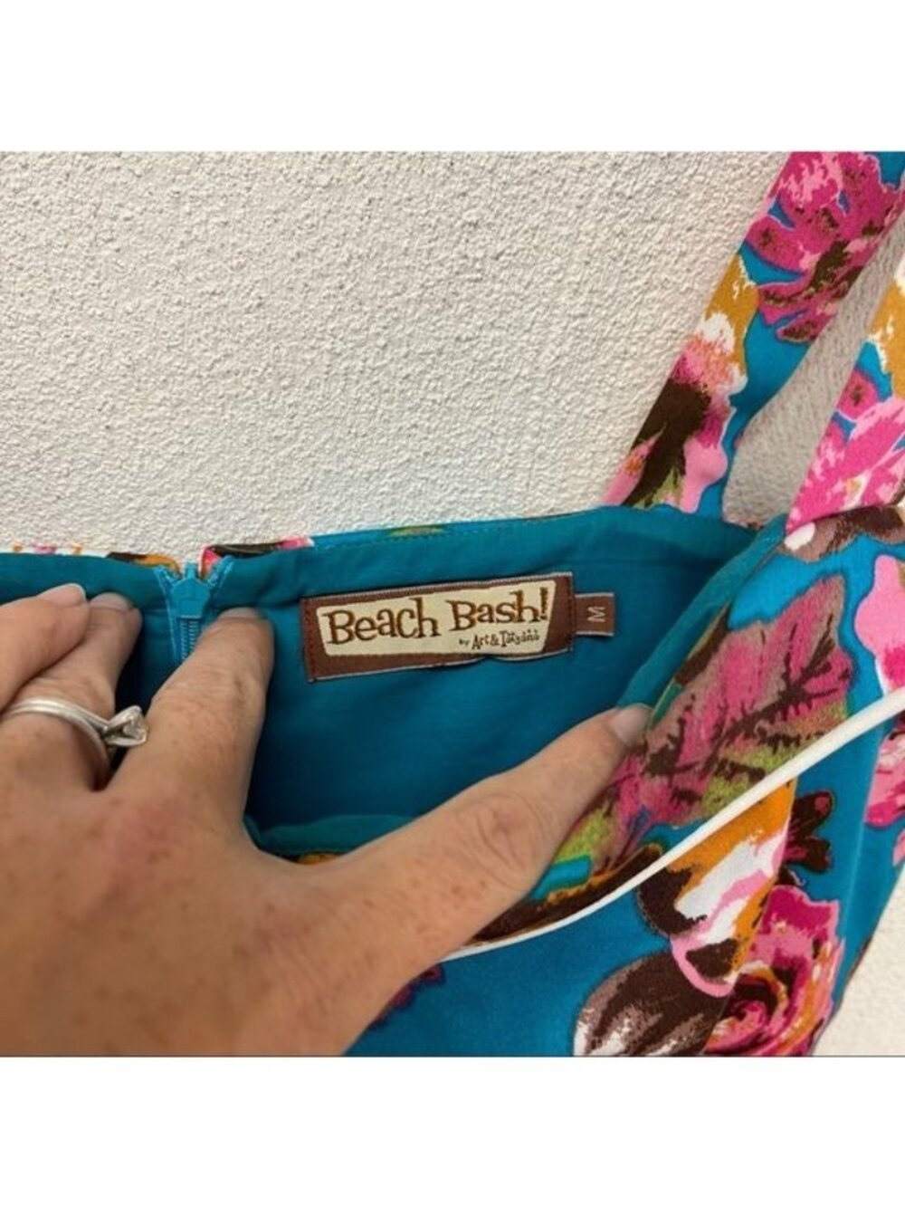 Beach Bash by Art & Tatyana Blue & Pink Floral Dress Sz Medium - Picture 3 of 4